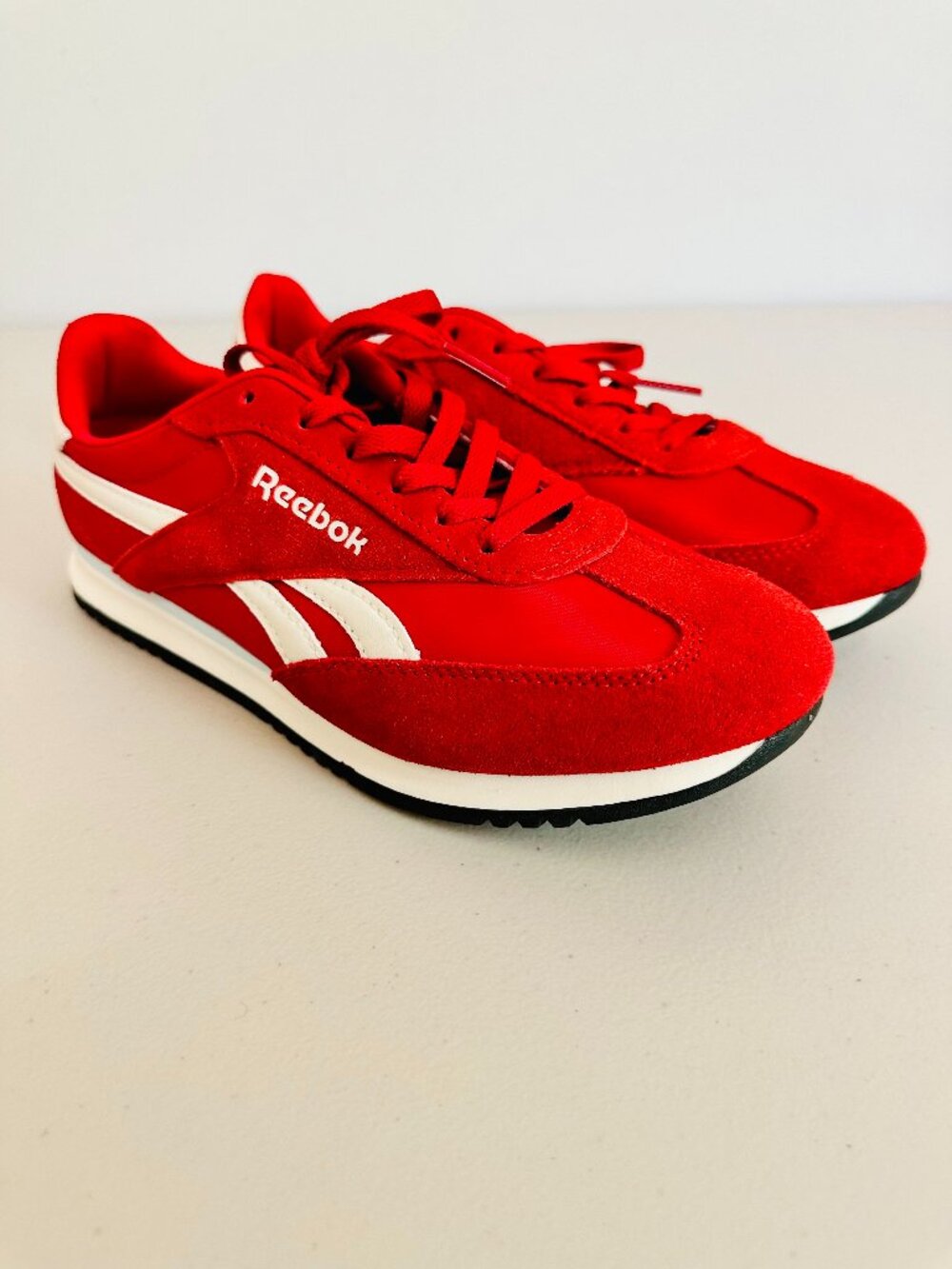 NEW REEBOK RED AND WHITE ORTHOLITE COURT FLEX SNEAKERS SIZE 9